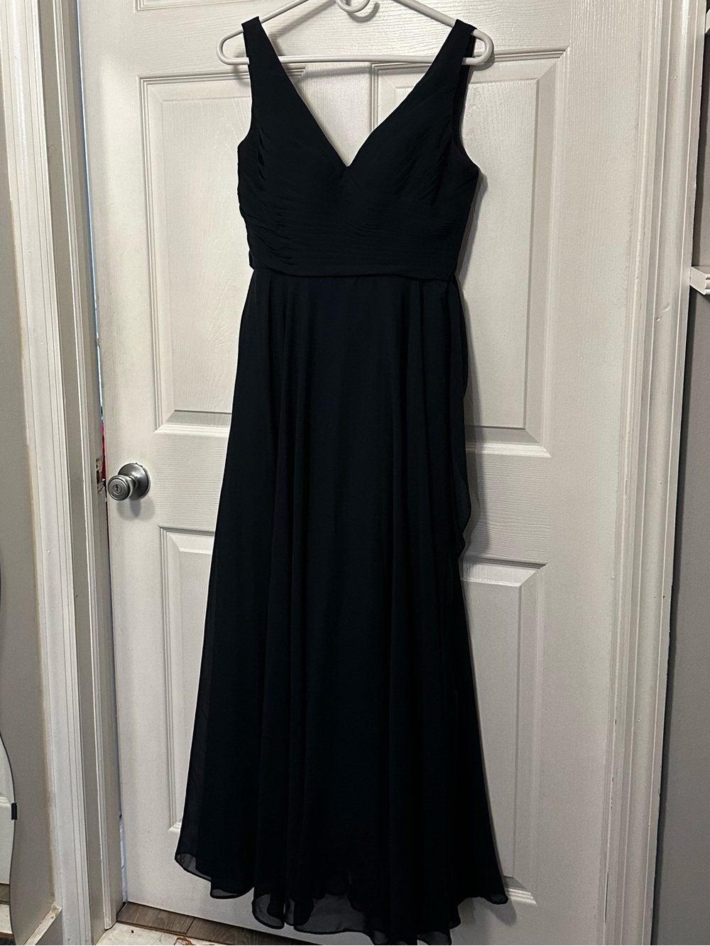 Classic navy blue V-Neck Sleeveless Maxi Dress